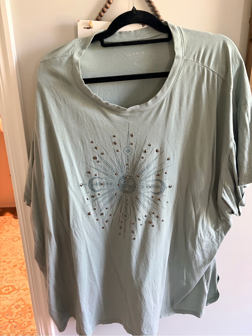 torrid Sage Green Sunburst Graphic Short Sleeve Tee